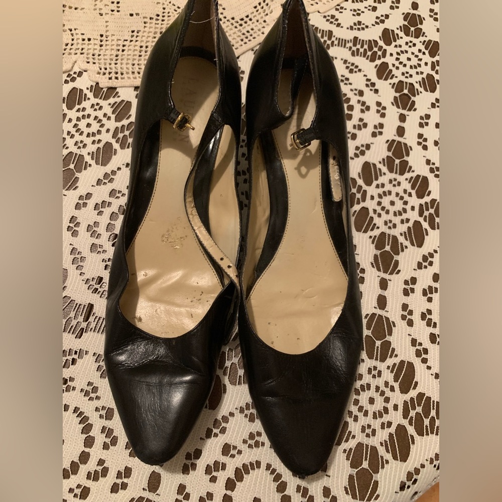 Ralph Lauren Black Kitten heels Size 7.5